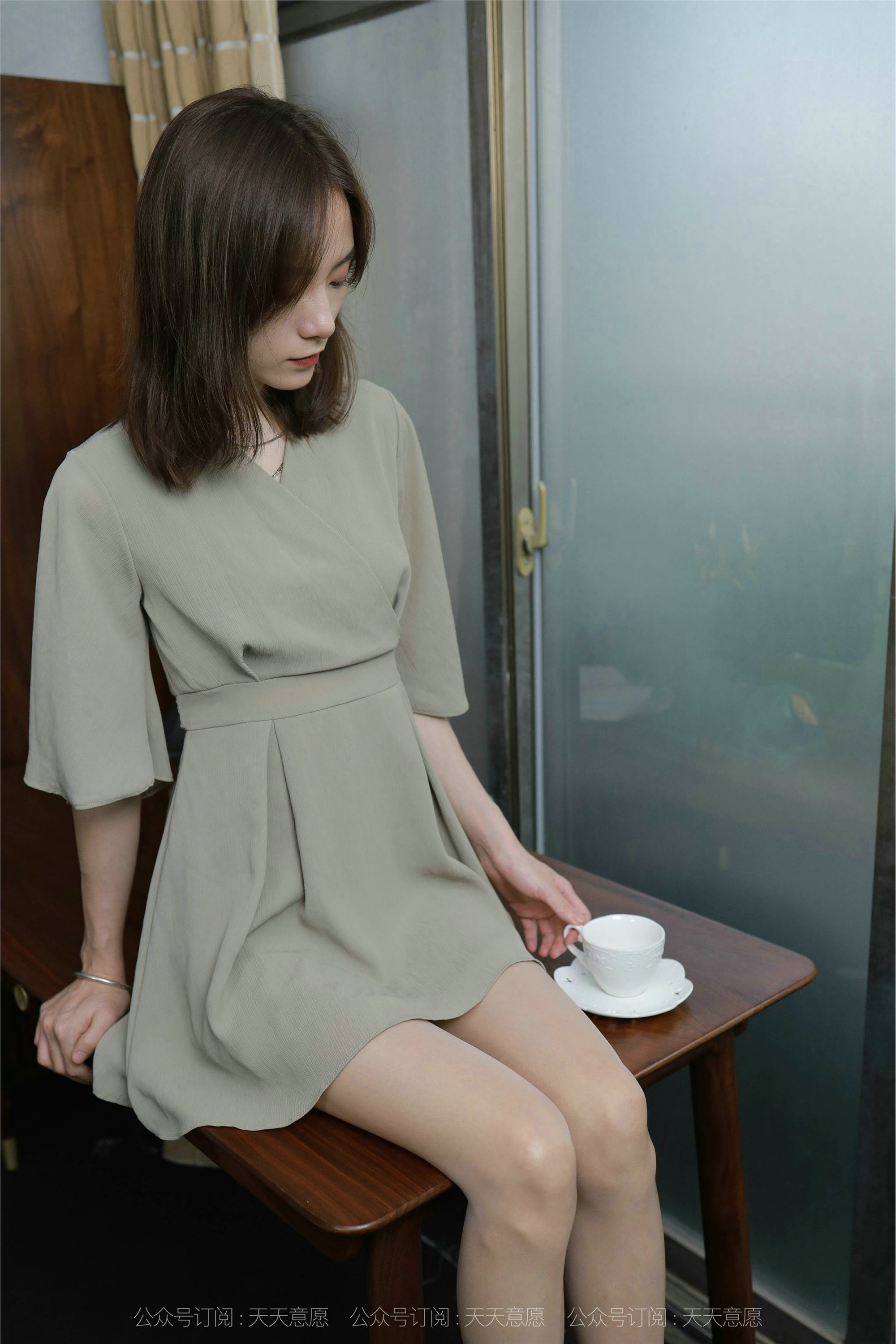 IESS异思趣向  2021.08.20 丝享家895：小六《灰色短裙很迷人》